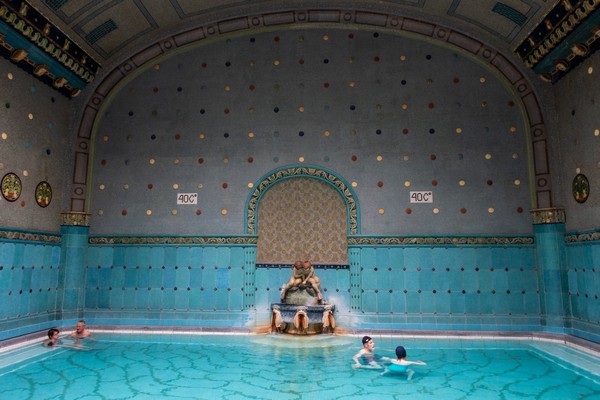 origineel overnachten Boedapest hotel Gellert Danubius