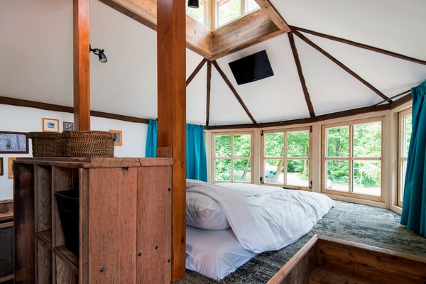 origineel overnachten boomhut glijbaan