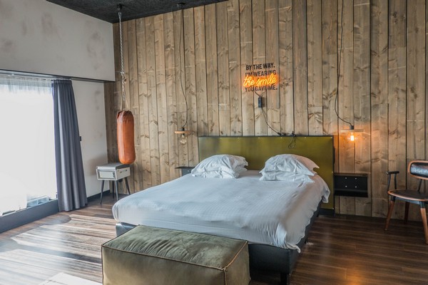 origineel overnachten oostende hotel vakantie zee