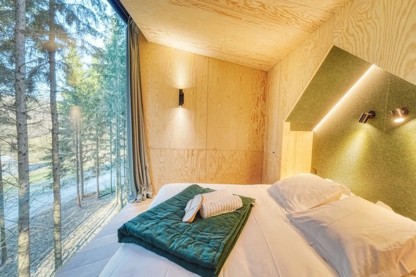 hutstuf overnachten bastenaken boomhut ardennen