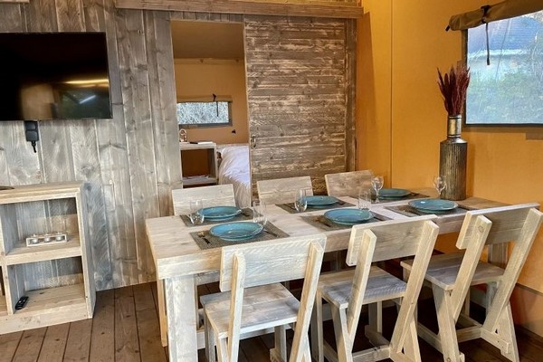 origineel overnachten turnhout glamping safaritent