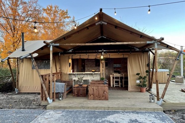 origineel overnachten turnhout glamping safaritent