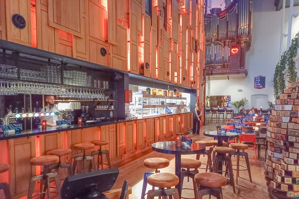 kerk hotel Utrecht overnachten budgetvriendelijk BUNK