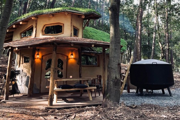 glamping warredal vakantie kinderen hobbithuisje
