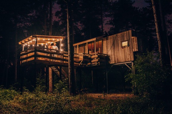 boomhut overnachting belgie glamping