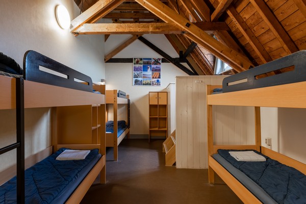 Stayokay Heemskerk hostel overnachten kasteel