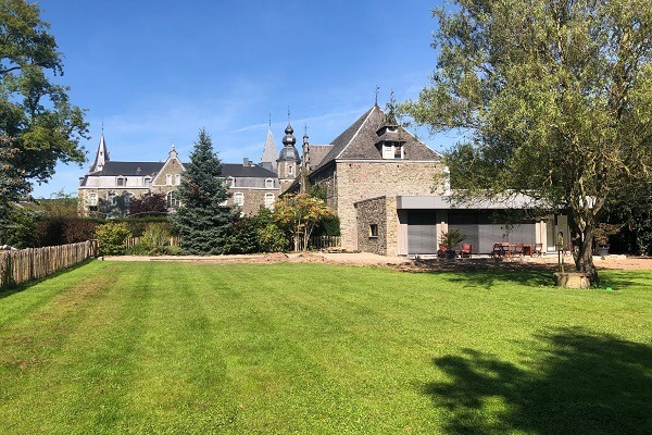 vakantie met hond ardennen omheinde tuin