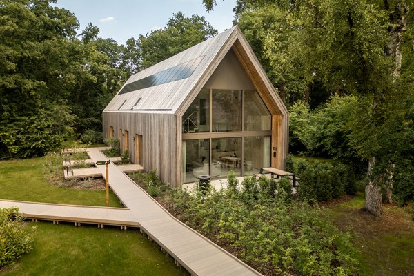 Bijzonder overnachten Limburg Woodz Lodges